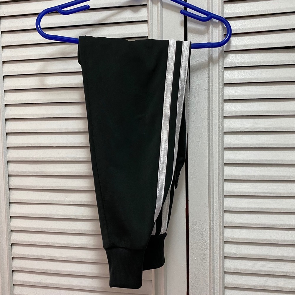 Adidas track suit - Picture 6 of 7